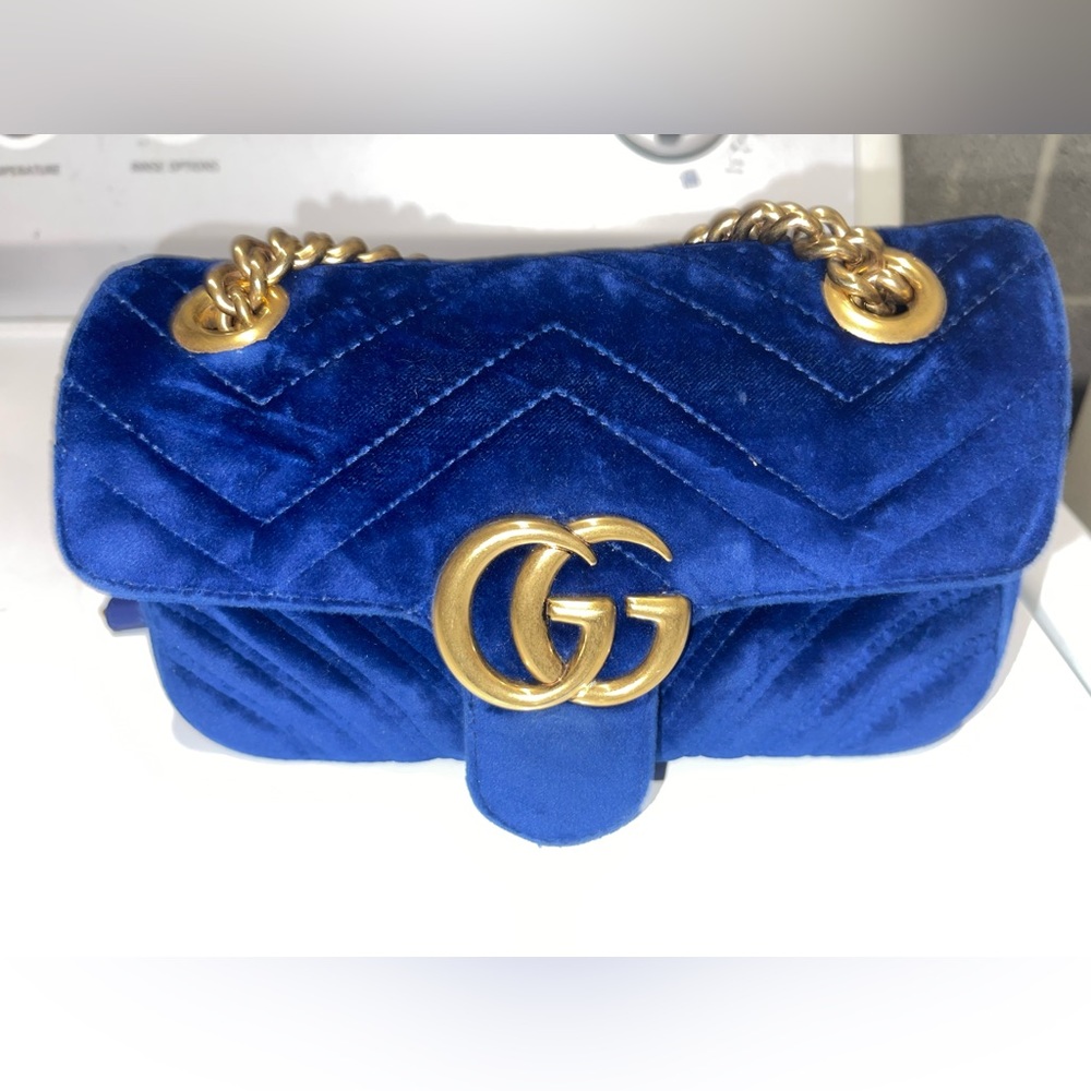 Small Gucci GG Marmont flap bag velvet blue